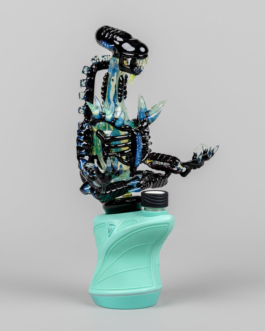 EkaGlass - Meditating Xenomorph